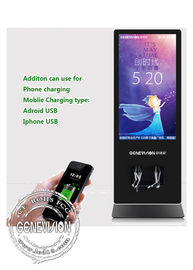 totem d'écran de la publicité du Signage 55inch de Digital de kiosque de station de charge de téléphone portable de 4K FHD
