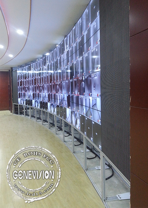 pouce visuel 4*8 du mur 55 de Signage de 10W Digital a courbé l'écran tactile ultra grand de Samsung IR