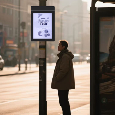 Panneau d'affichage numérique extérieur Android étanche en papier électronique E Ink de 13,3 pouces