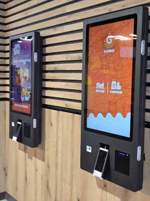 Kiosque de paiement interactif Full HD de 32 pouces avec écran multi-touch à 10 points et méthodes de paiement multi-touch intégrées